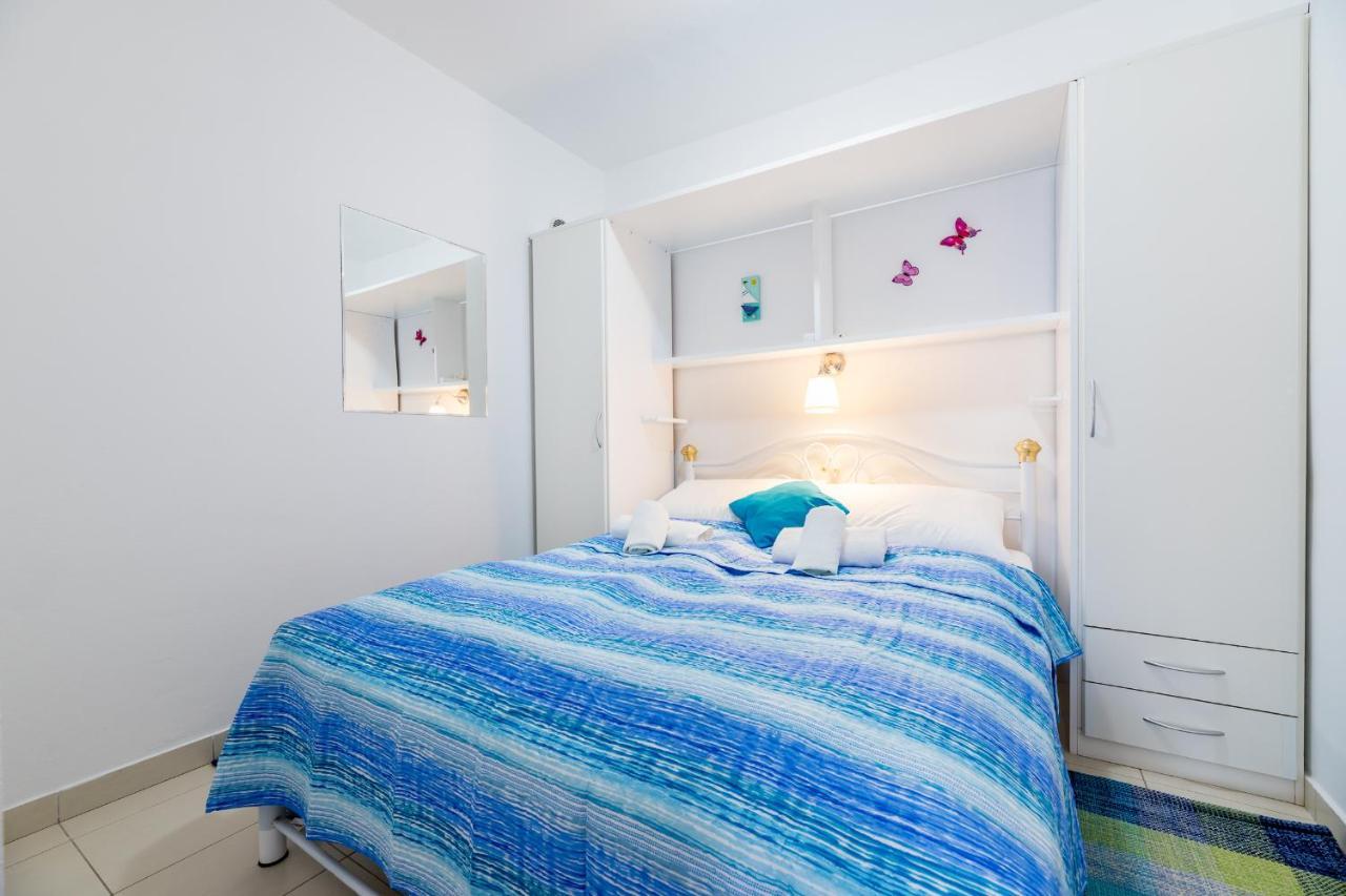 Beach Holiday Baska Екстер'єр фото