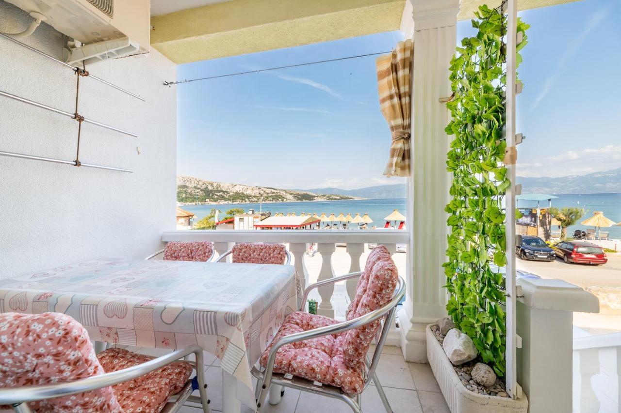 Beach Holiday Baska Екстер'єр фото