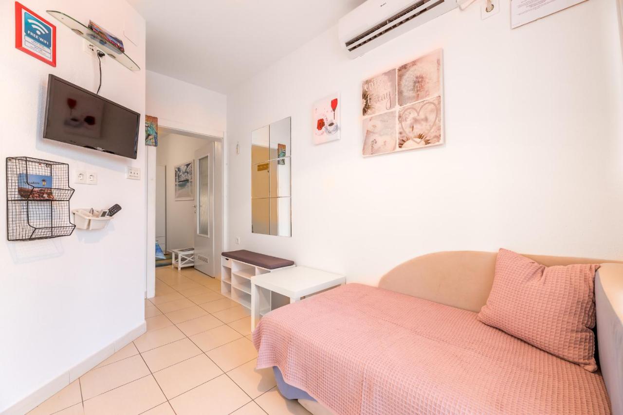 Beach Holiday Baska Екстер'єр фото