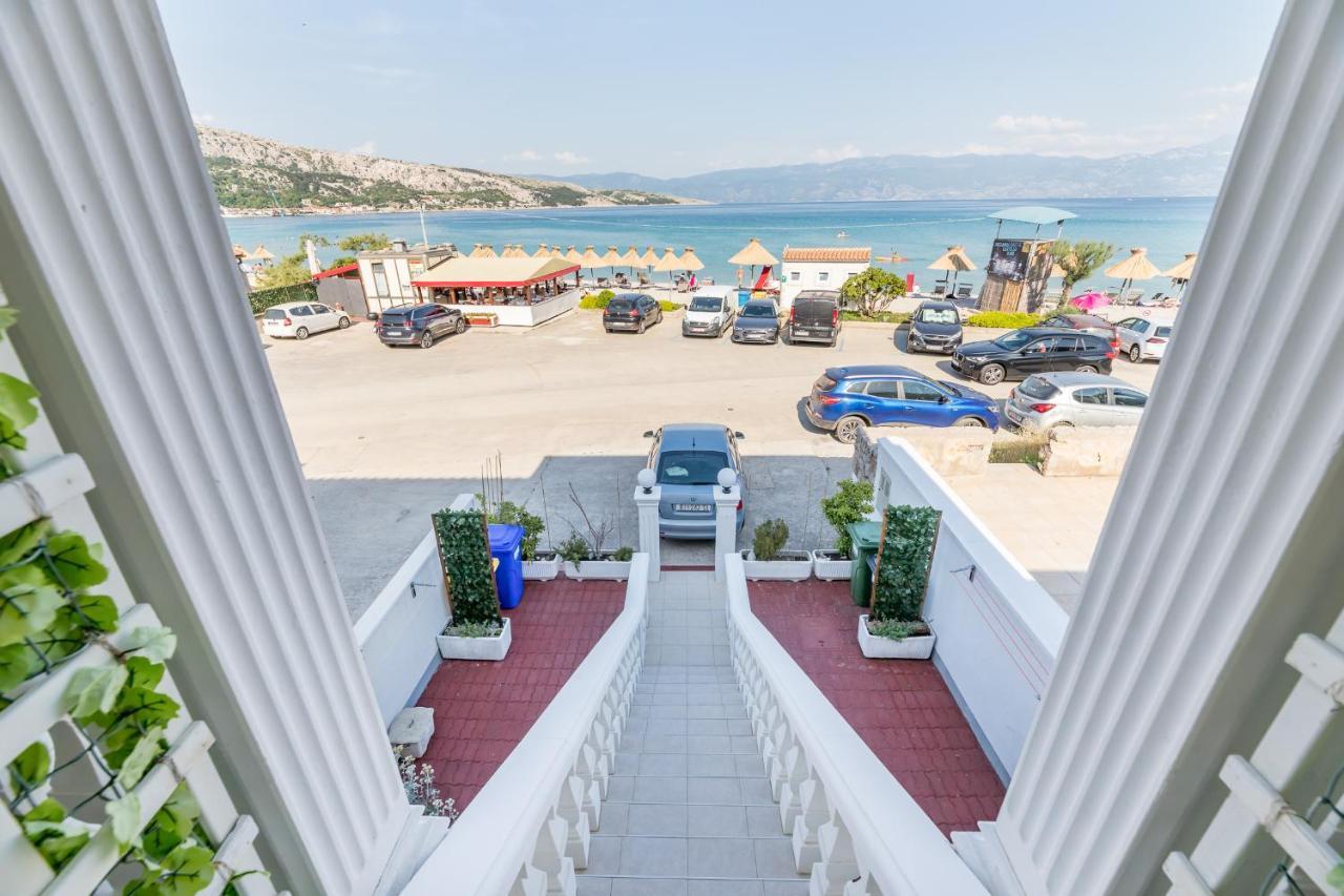 Beach Holiday Baska Екстер'єр фото