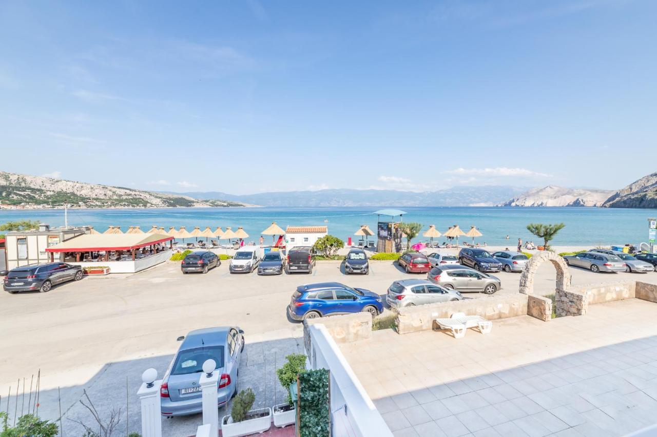 Beach Holiday Baska Екстер'єр фото