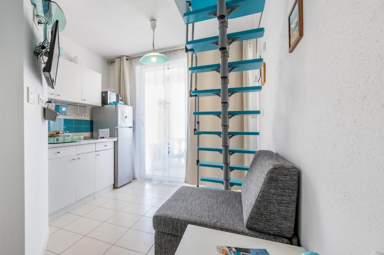 Beach Holiday Baska Екстер'єр фото