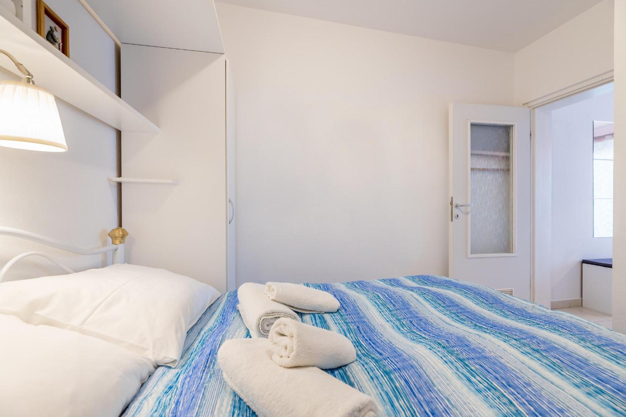 Beach Holiday Baska Екстер'єр фото